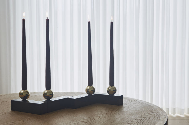 low tangent candleholder in black design by oyoy 2