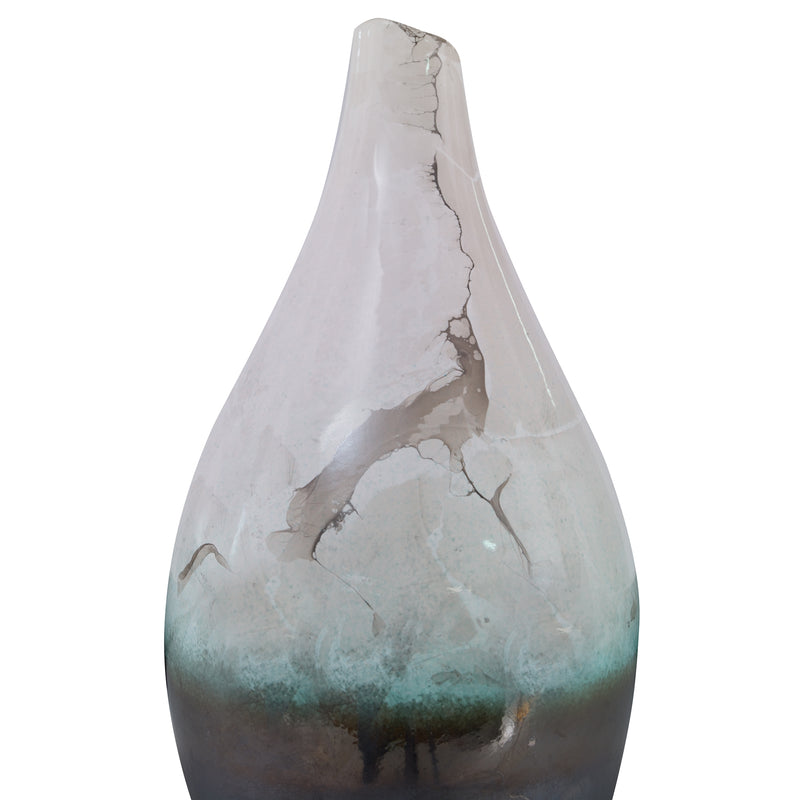Wigmore Vase in Various Colors Alternate Image 3