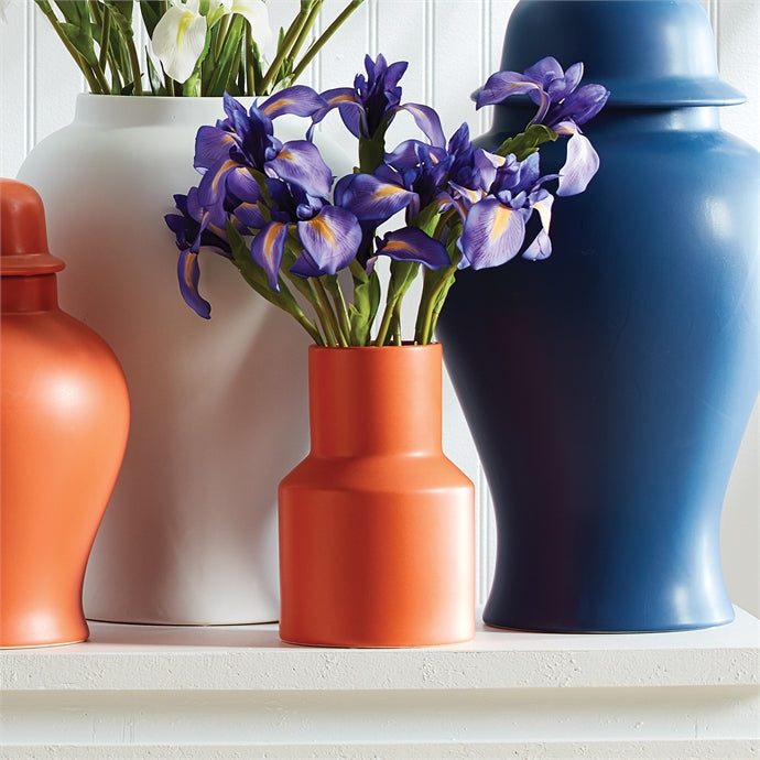 Peninsula Vase design by shopbarclaybutera